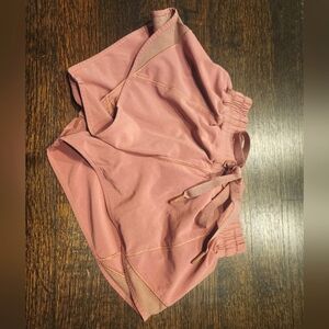 Lululemon Mauve Hotty Hot Shorts size 2 2.5 inseam